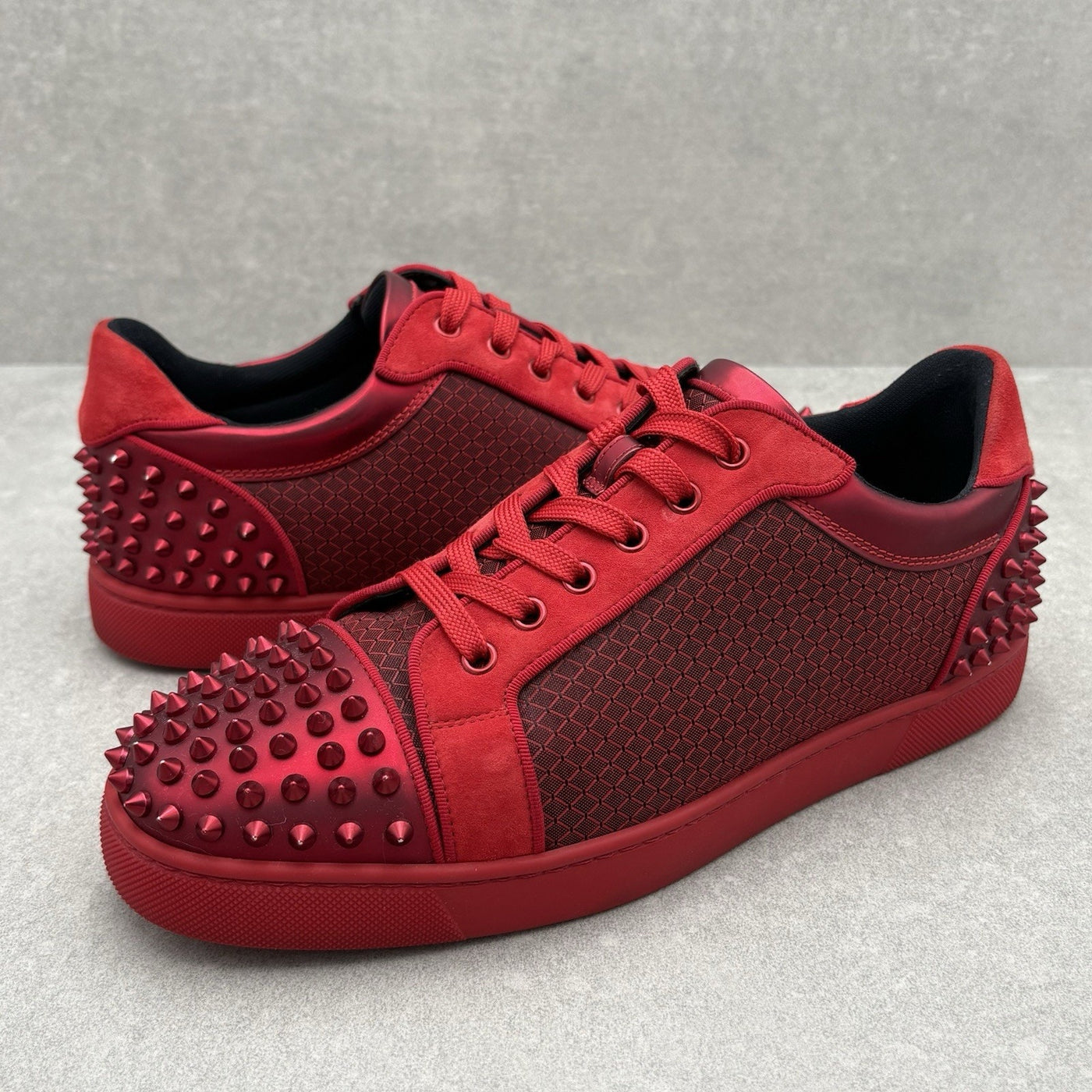 Low Spiked Black Red