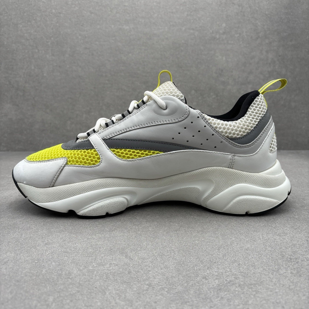 B22 White Yellow — photo 4