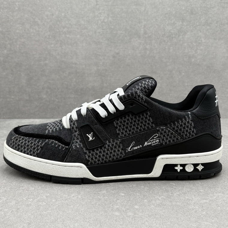 Trainer Black White — photo 8
