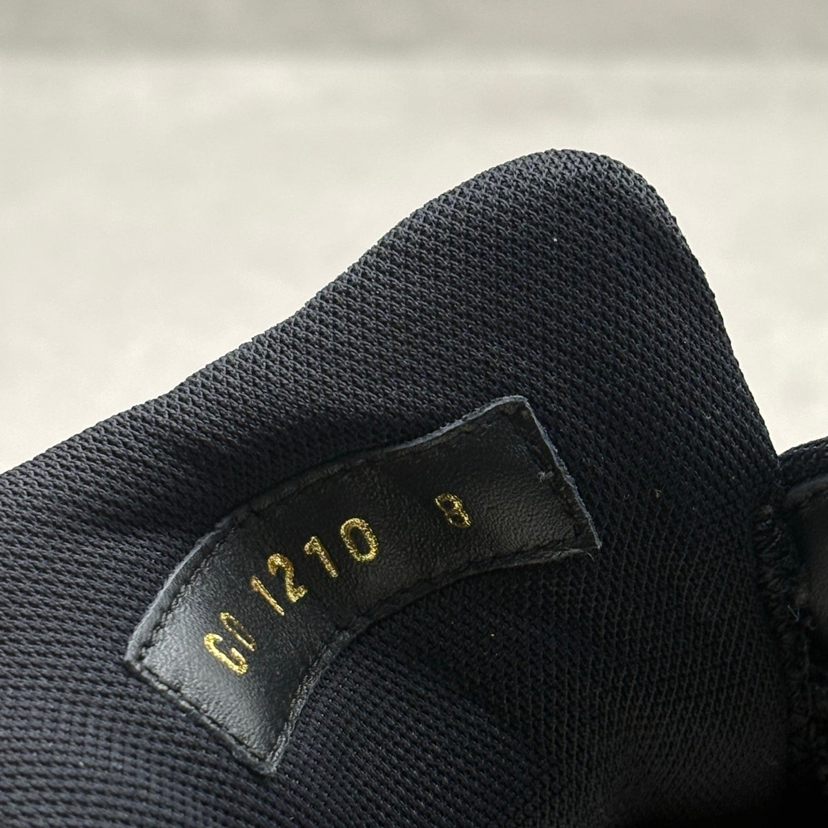 ONLY WORN ONCE! Louis Vuitton Run Away Low — photo 13