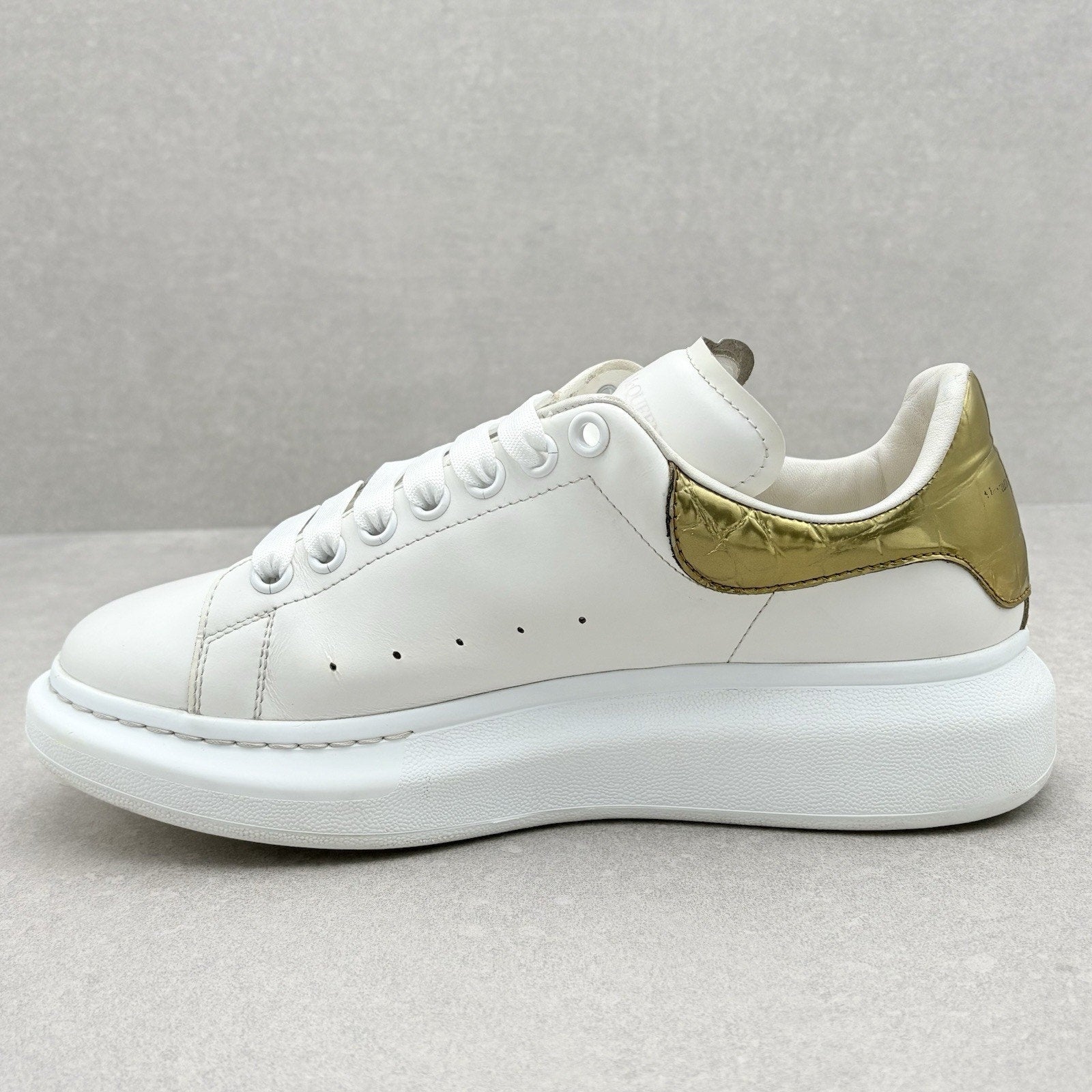 Alexander McQueen Oversized Sneaker ' Gold Crocodile ' | Size 41 (8 US)