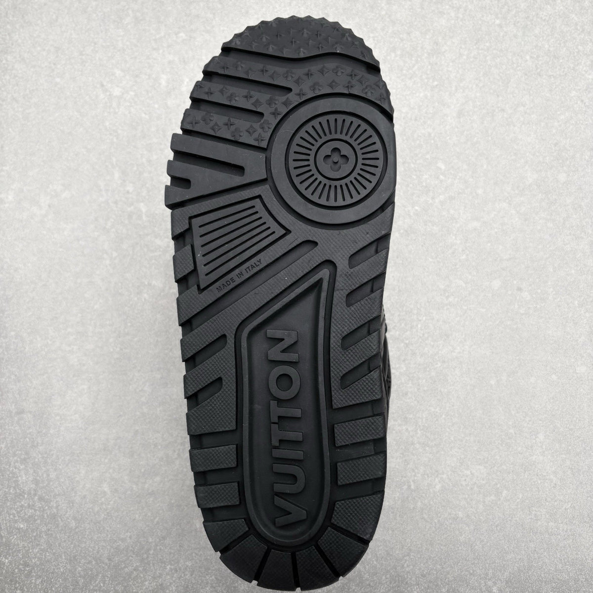 Alligator Print Maxi Sneaker Black — photo 7