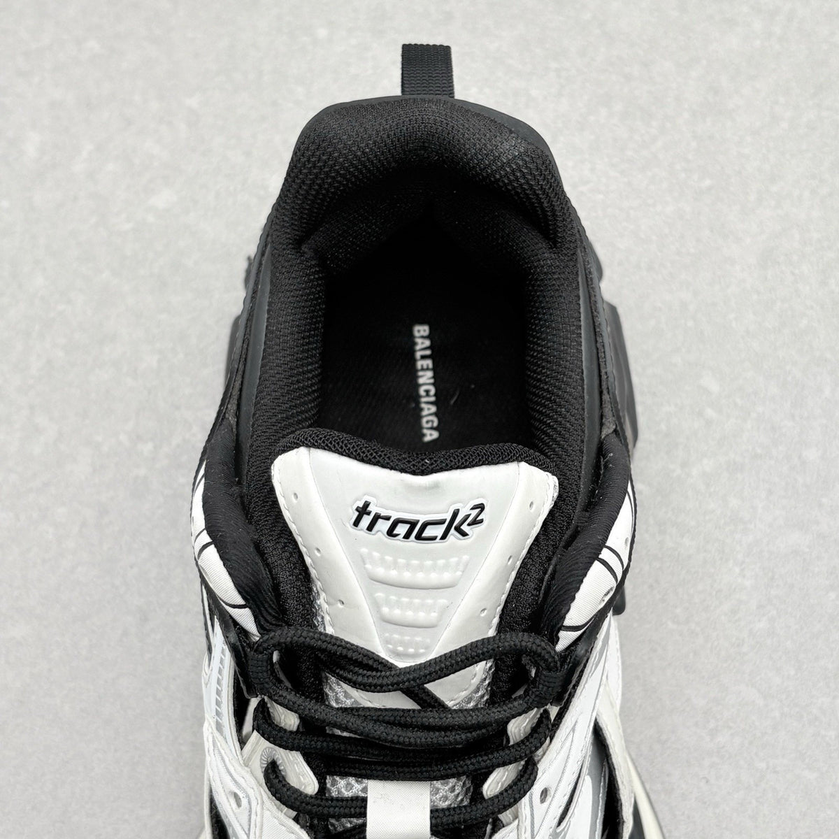 Track 2 Trainer White Black — photo 12