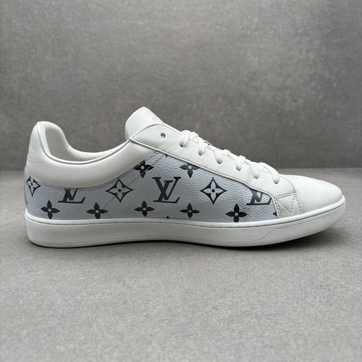 Monogram Luxembourg White — photo 10