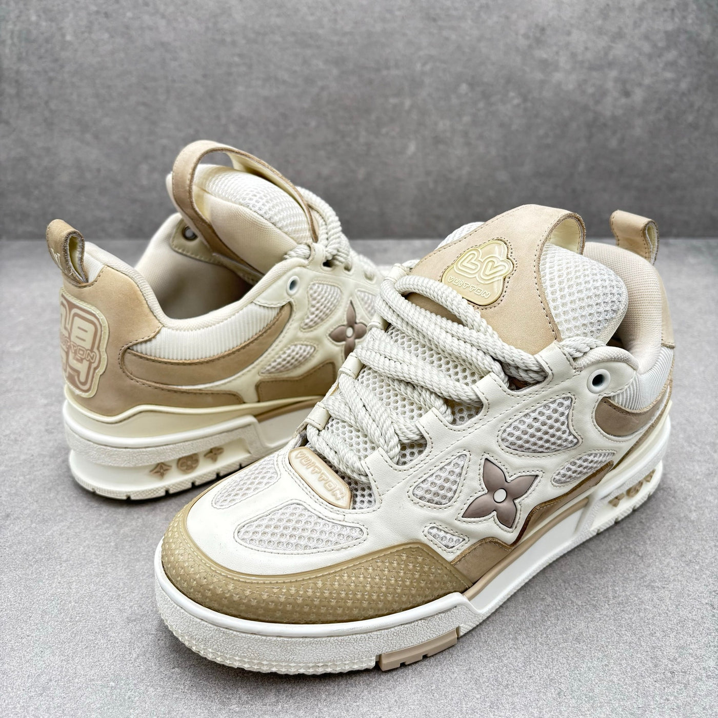 Skate Beige White