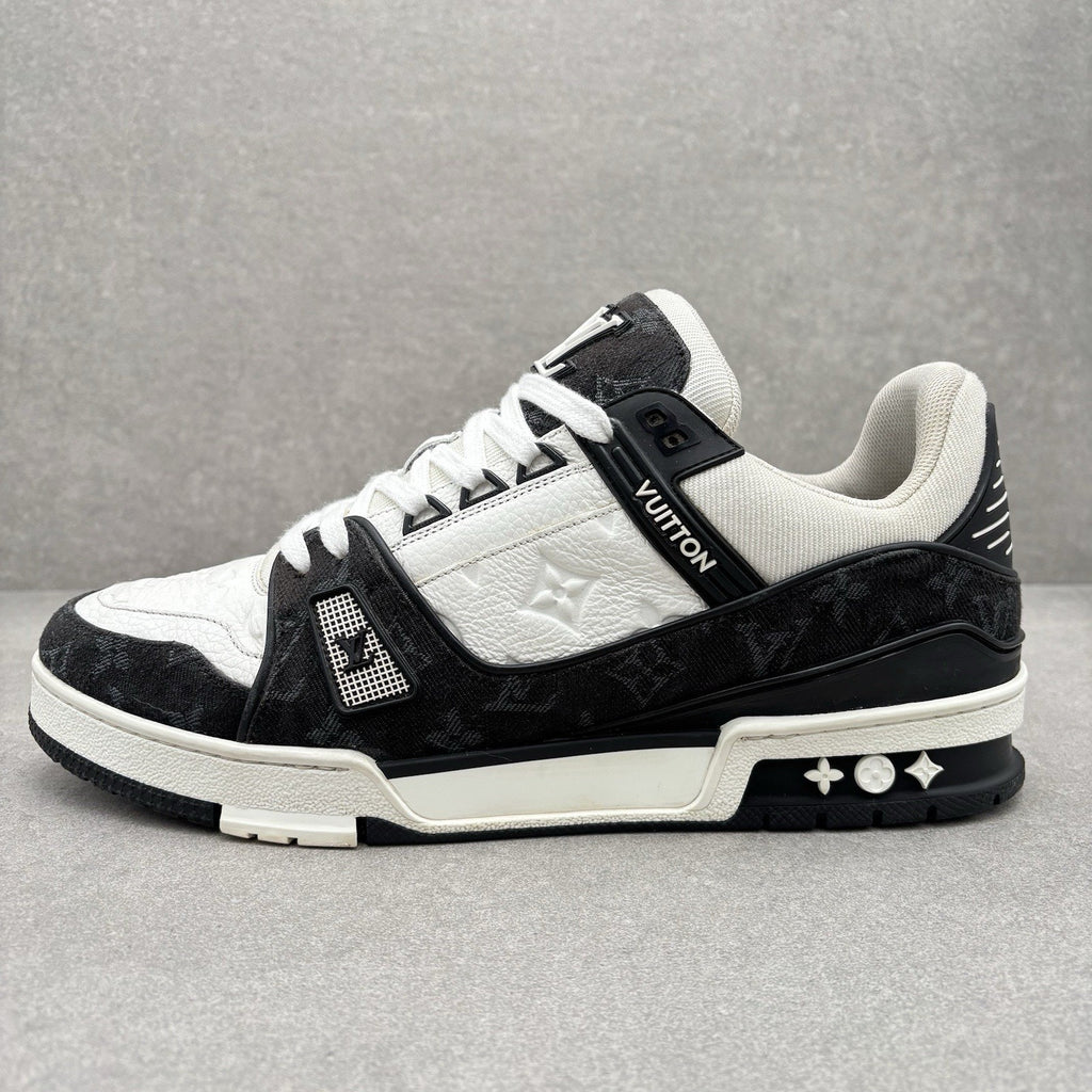 Louis Vuitton Trainer ' Black White ' | Size 9 LV (10-10.5 US)