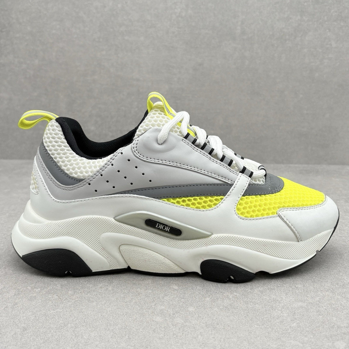 B22 White Yellow — photo 2