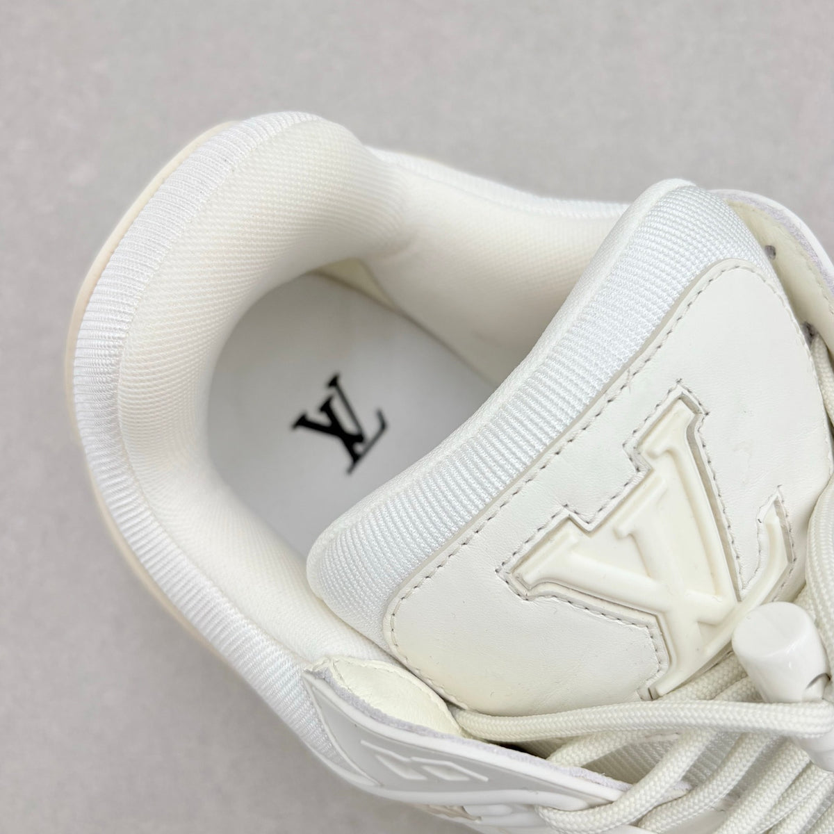 ONLY WORN ONCE! Louis Vuitton Maxi White — photo 6