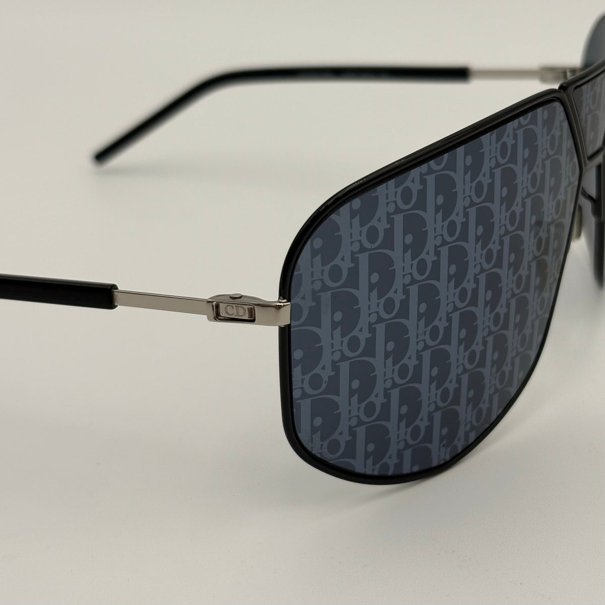 Dior Ultra Sunglasses — photo 5