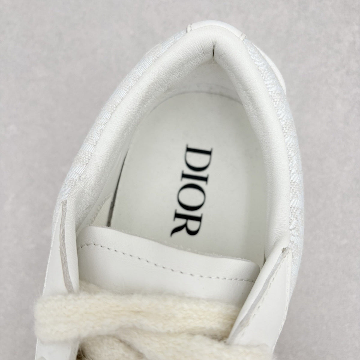 B33 Oblique Low Top White — photo 12