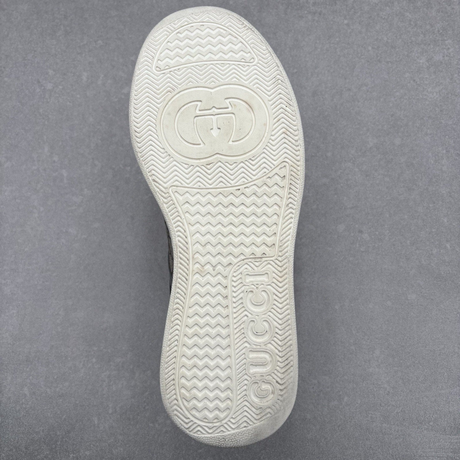 Gucci GG Supreme Sneaker ' Beige Ebony ' | Size 9.5 G (10 US)