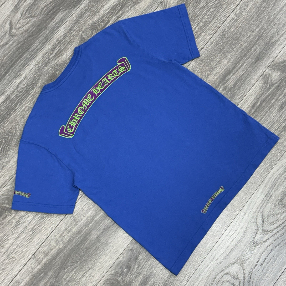 Scroll Label Pocket T-Shirt Blue Purple Green — photo 2