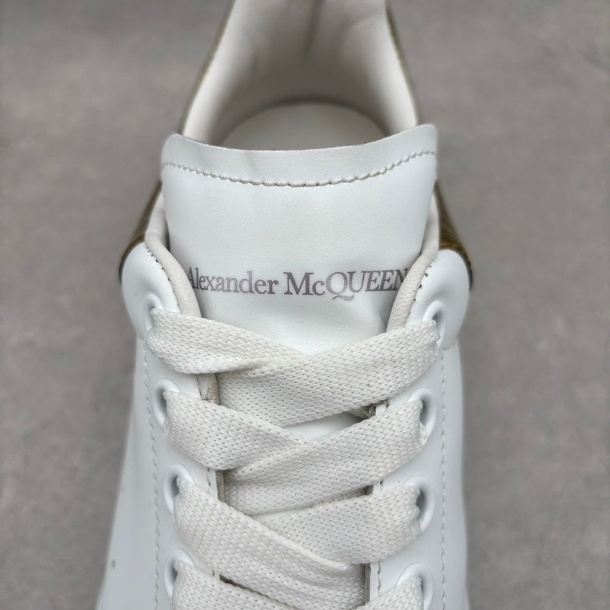 Oversized Sneaker White Gold — photo 6