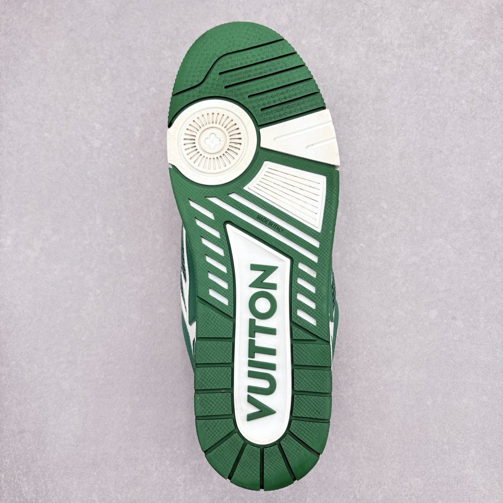 Louis Vuitton Skate ' Green White ' | Size 9 LV (10-10.5 US)