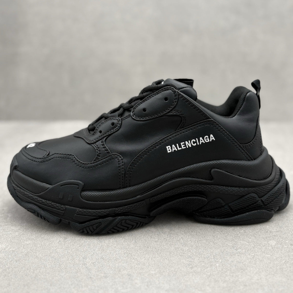 Triple S Black — photo 8