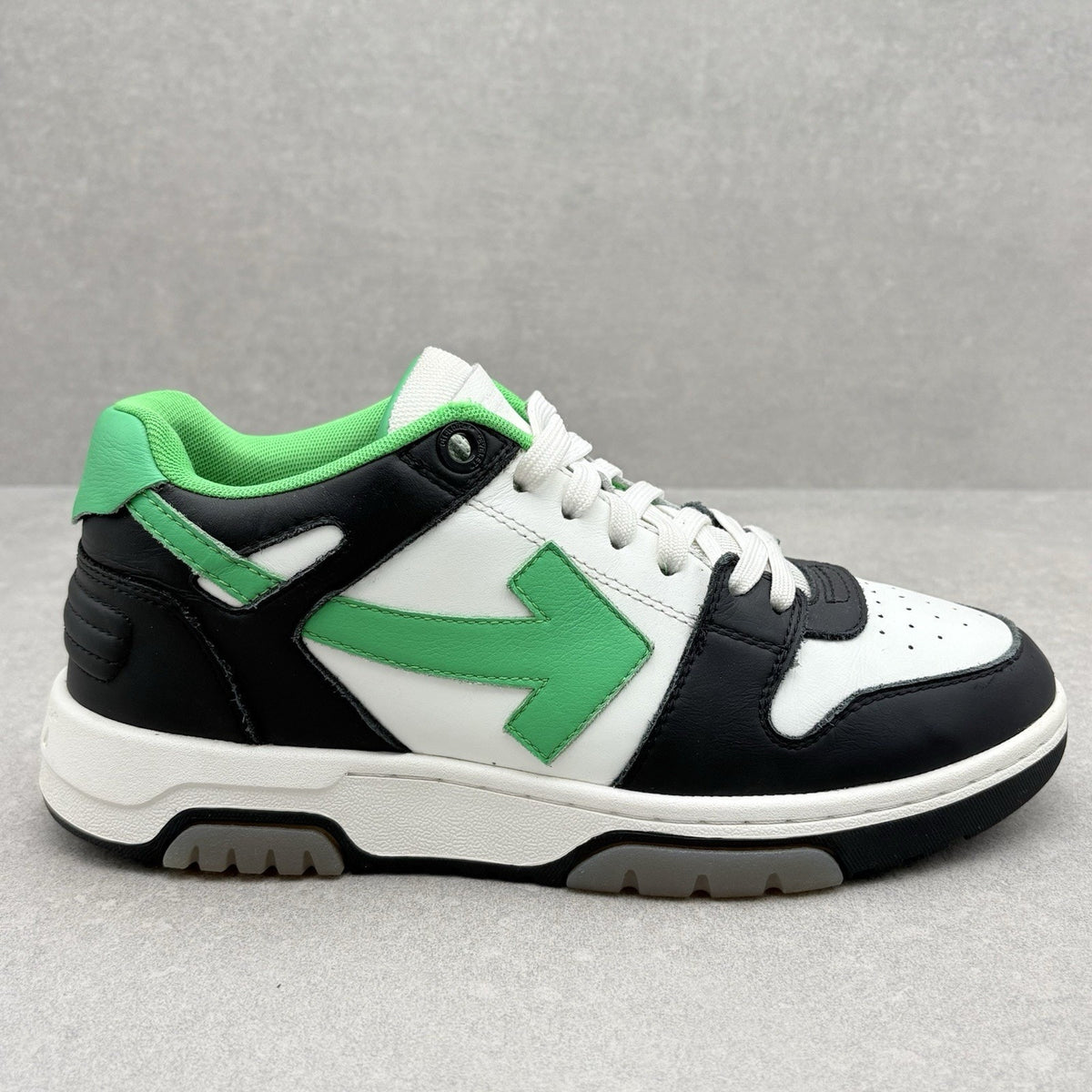 Out of Office Black Green — photo 2