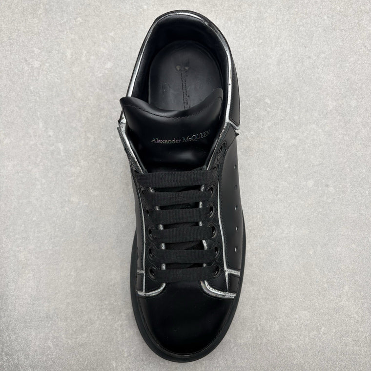 Oversized Sneaker Black Silver Holo — photo 10