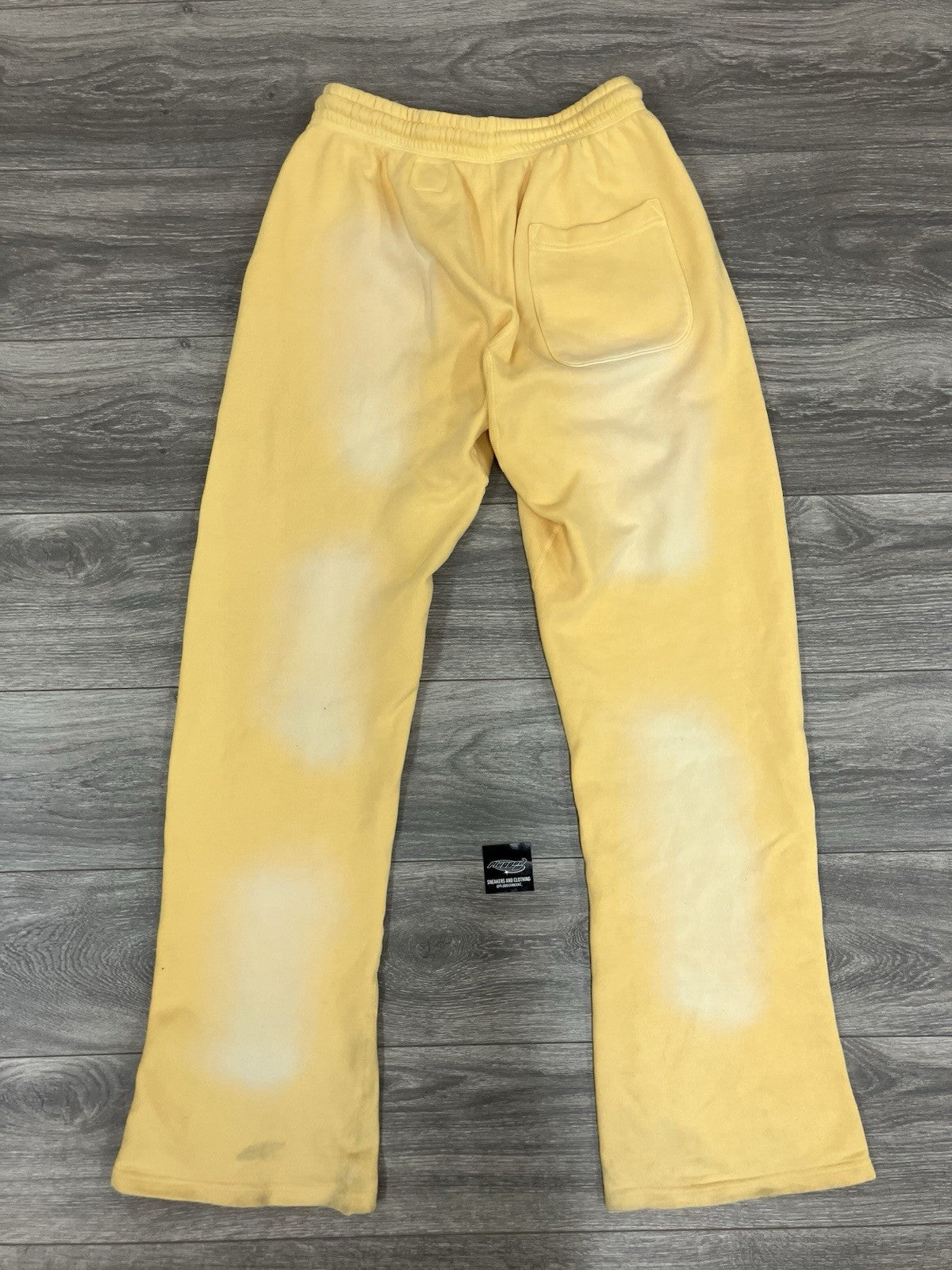 Size Large - Hellstar Sweatpants Mens Yellow Fleece Lined Sportswear | GOOD COND