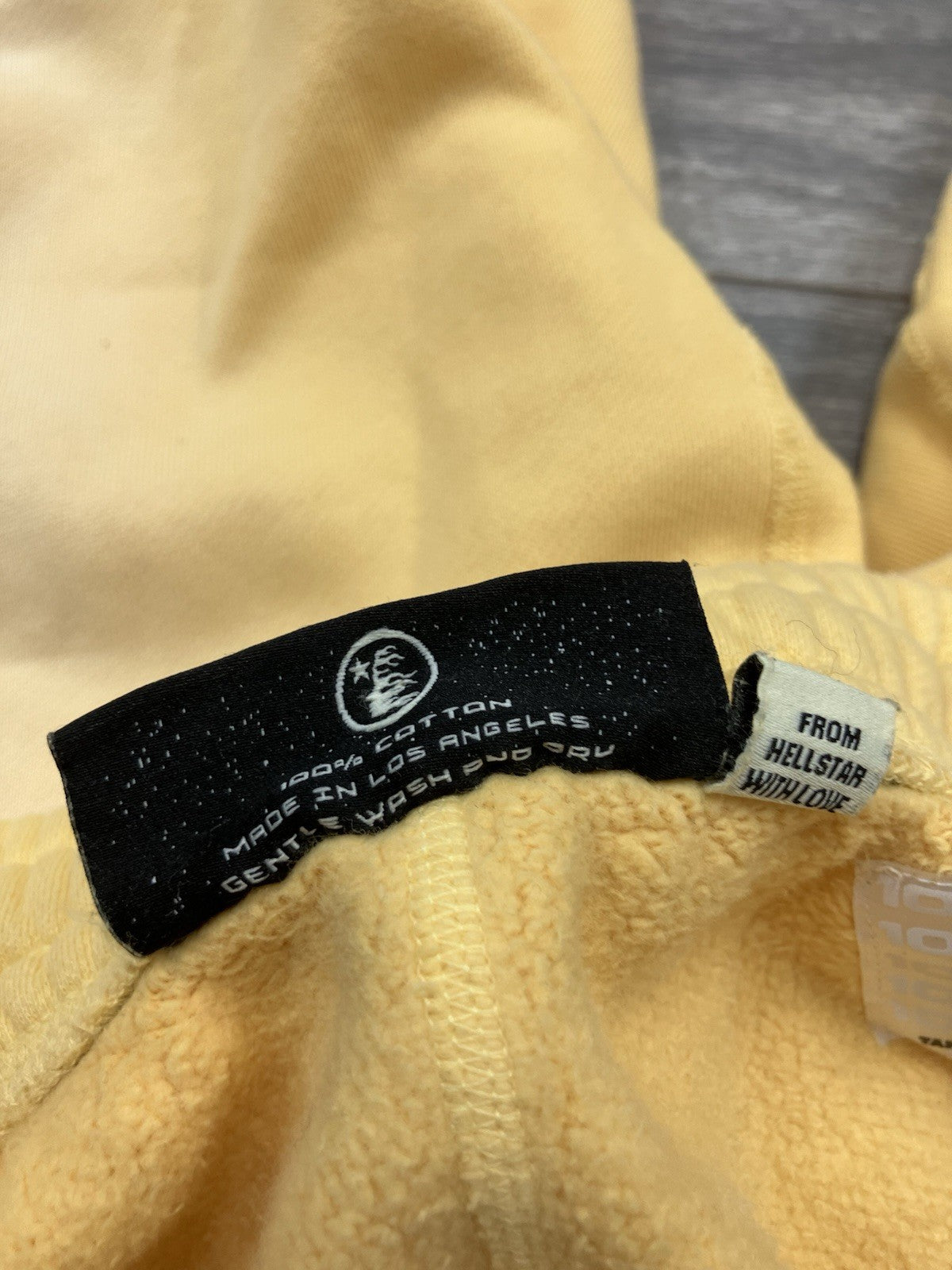Size Large - Hellstar Sweatpants Mens Yellow Fleece Lined Sportswear | GOOD COND